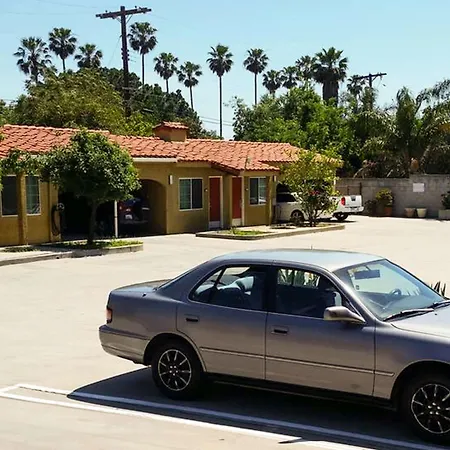Economy Inn Motel-3