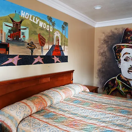 Hollywood Inn Express North-3