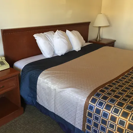 Vantage Point Inn - Woodland Hills-2