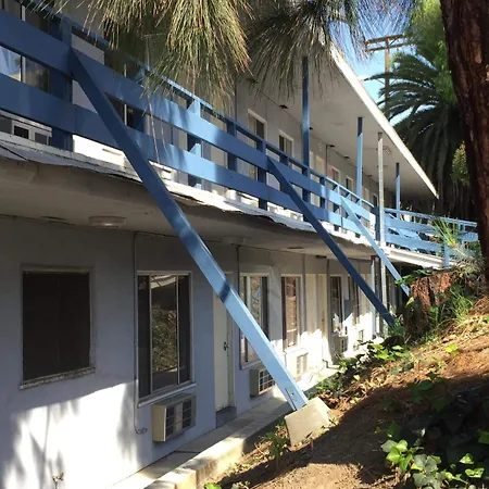 Holiday Lodge-3