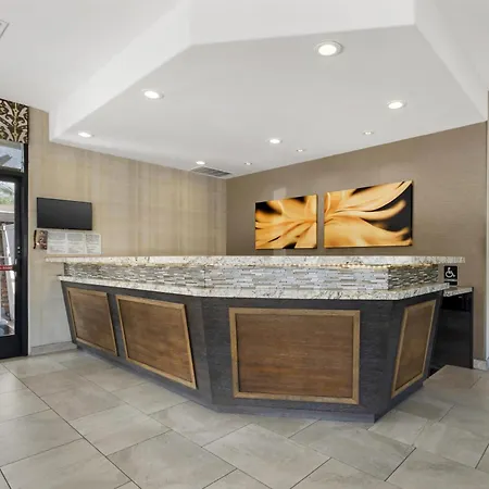 Best Western Plus Carriage Inn-2
