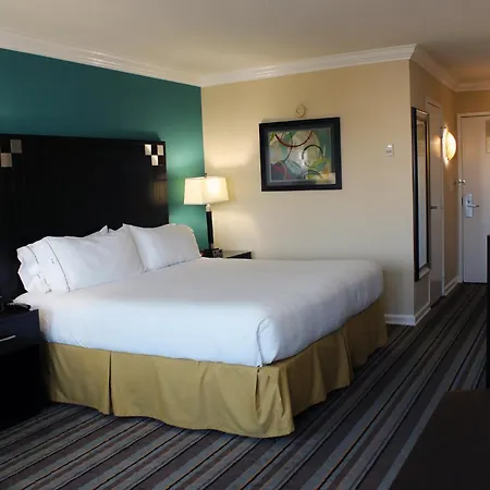 Holiday Inn Express Van Nuys By Ihg-2
