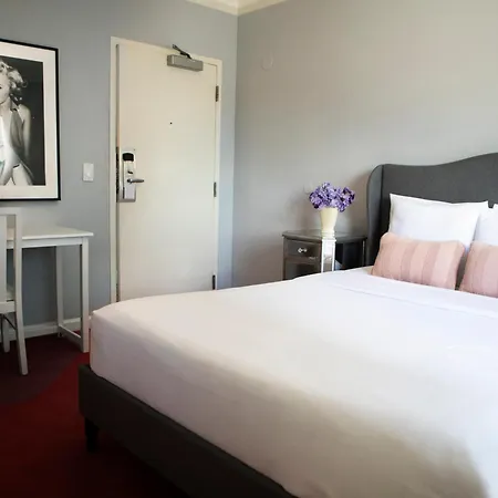 The Hotel Hollywood-3