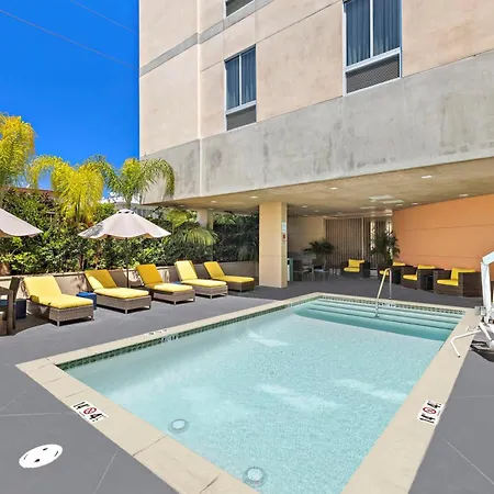 Hampton Inn & Suites Los Angeles/Hollywood, Ca-3