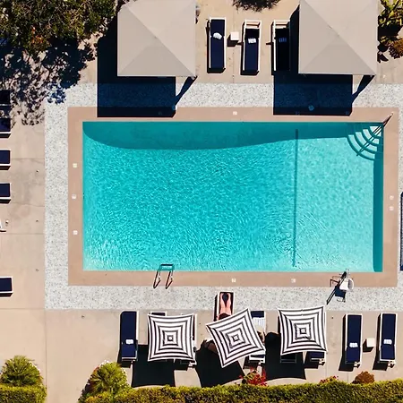 Luxe Sunset Boulevard Hotel-2