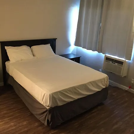 Good Knight Inn Motel-2