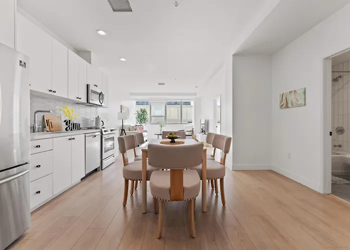 Stylish Downtown La Getaway - Prime Location On Wilshire Blvd! 2 Bedroom 1 Bath Los Angeles
