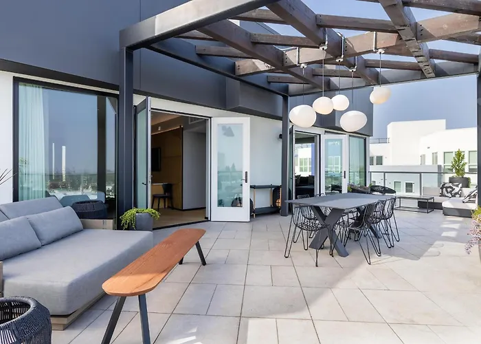 Hotels in Los AngelesShay, A Destination By Hyatt