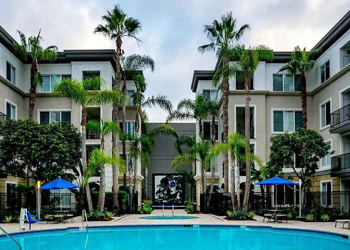 Top Floor Executive In Marina Los Angeles