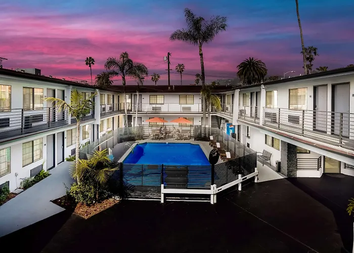 Sunset West Hotel, Surestay Collection By Best Western Los Angeles