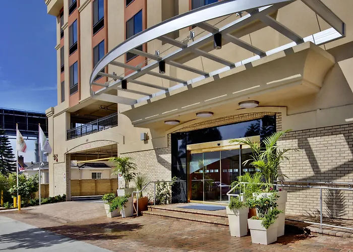 Hotels in Los AngelesHoliday Inn Express Hollywood Walk Of Fame By Ihg