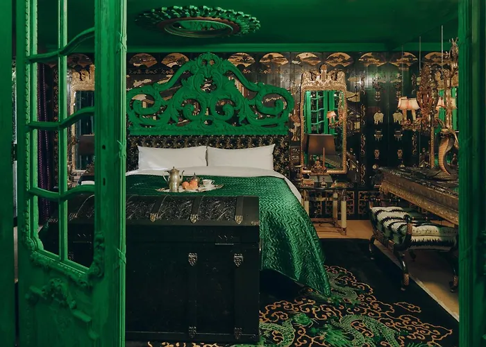 Hotel Petit Ermitage Los Angeles