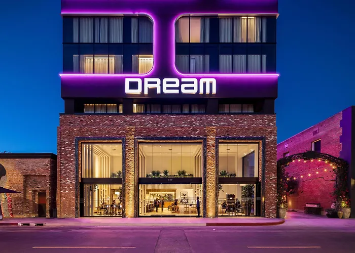 Dream Hollywood, By Hyatt Hotel Los Angeles