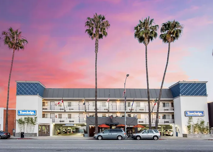 Travelodge By Wyndham Culver City Los Angeles